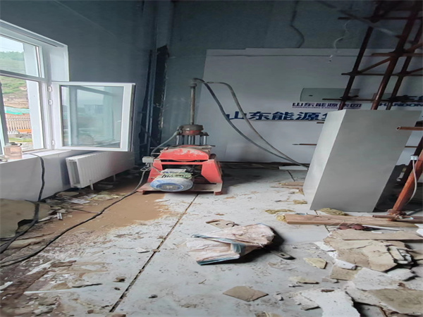 莘县地基基础下沉墙体裂缝加固注浆顶升施工