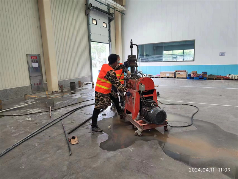 莘县厂房地面下沉塌陷注浆加固施工